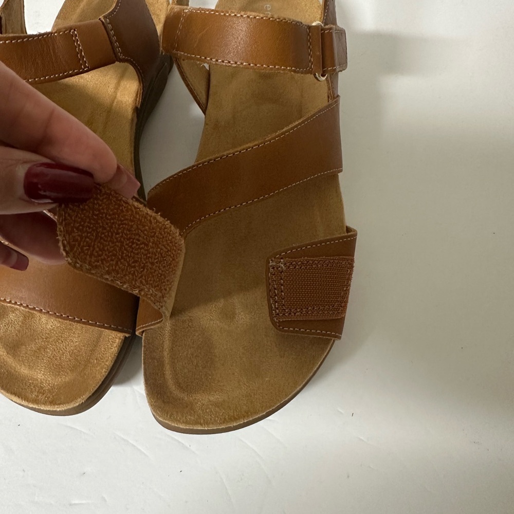 Easy Spirit Mavey Brown Leather Sandals Size 8.5 - Picture 6 of 7